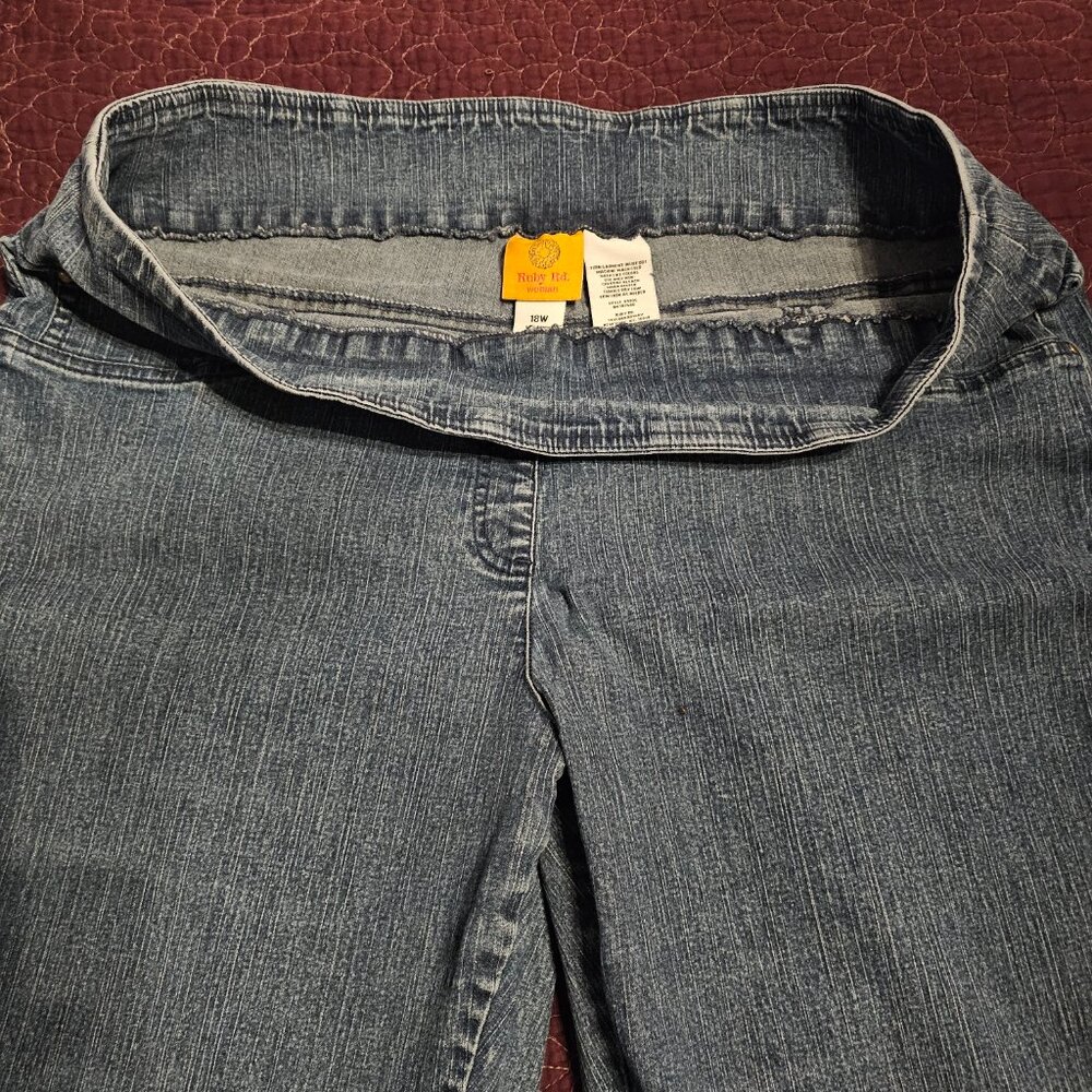 Ruby Rd. Jegging - Picture 2 of 3